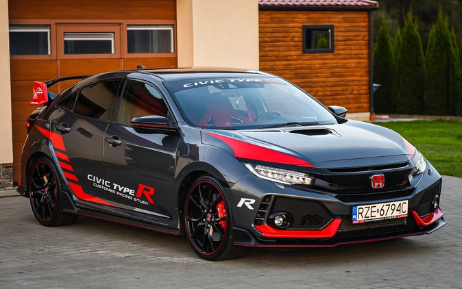 Honda Civic cena 129900 przebieg: 56034, rok produkcji 2019 z Gniezno małe 781